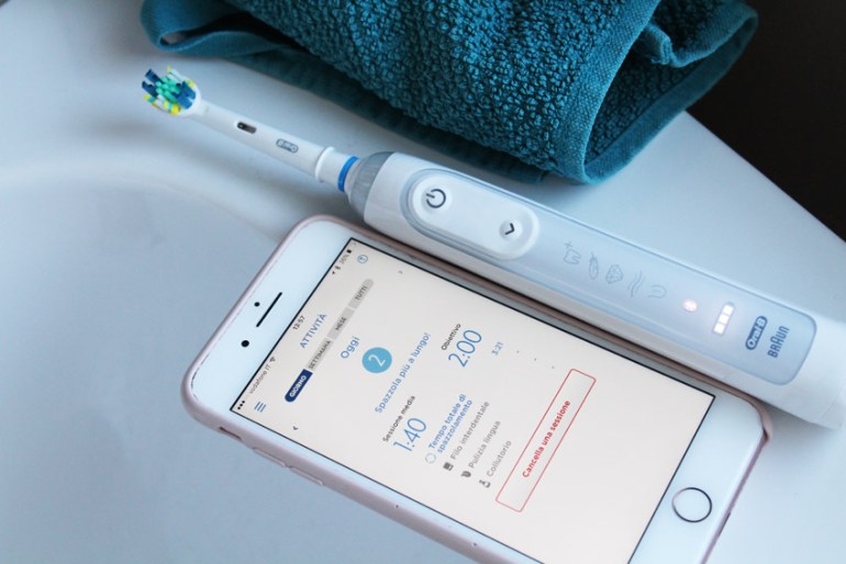 app-oralb-controllo-spazzolino-elettrico-oralb-genius-9000b
